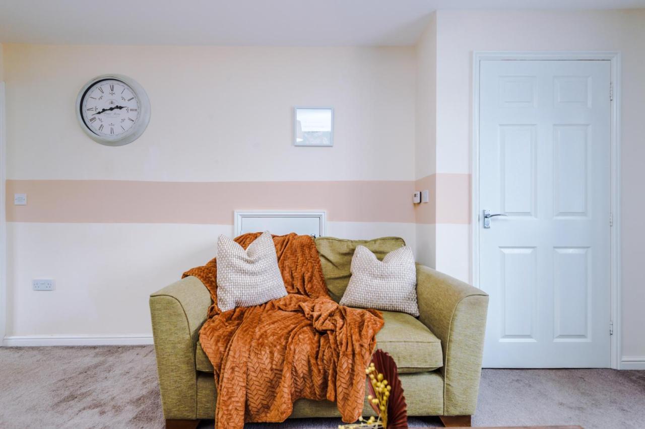 Chic 2 Bed House With Garden & Free Parking Villa Manchester Eksteriør bilde