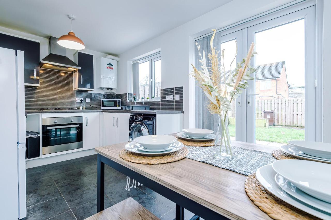 Chic 2 Bed House With Garden & Free Parking Villa Manchester Eksteriør bilde